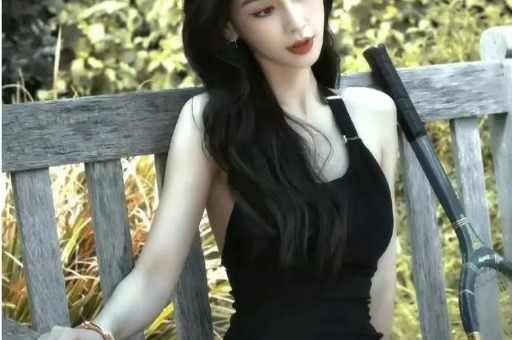 震惊！77岁向华强独家揭秘：藏了52年的李小龙死亡真相百亿家产传给孙子而非儿子