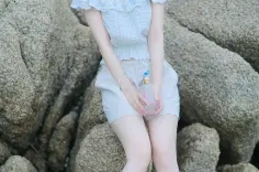 优思益塌房始末：明星集体道歉背后假洋牌与代工厂的真相