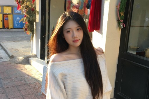 娱乐圈再爆大瓜！工作人员曝张雨绮疑似怀孕全网热议不停